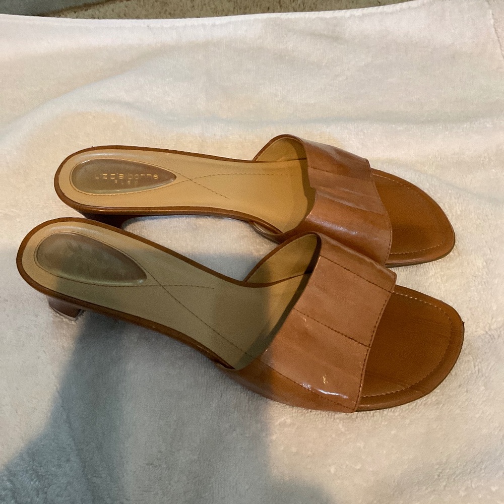 Liz Claiborne Tan Leather Slides